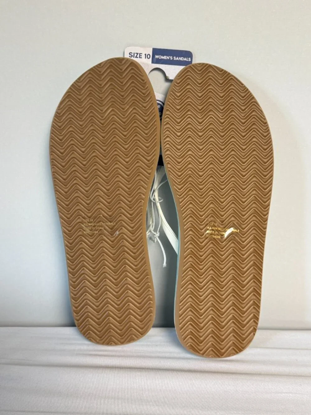 NWT 10 Women's LIFE IS GOOD Palm Trees Flip-Flops Sandals Tropical Green Stripe